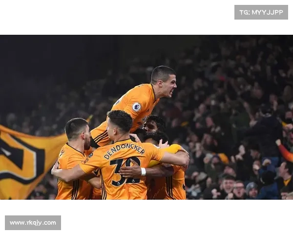 马雷斯卡因斯洛特手势染黄事件 英超赛场中的争议与情感博弈